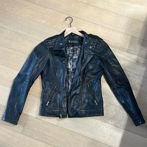 Black Guess fitted leather jacket